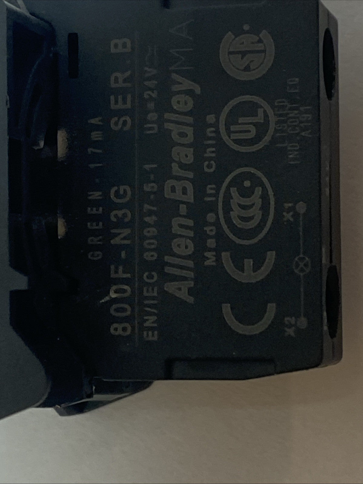 800FP-LF3 | Allen-Bradley Green 22mm Illuminated PB NO COVER W/ 800F-N3G 24V SER B - Used - Maverick Industrial Sales