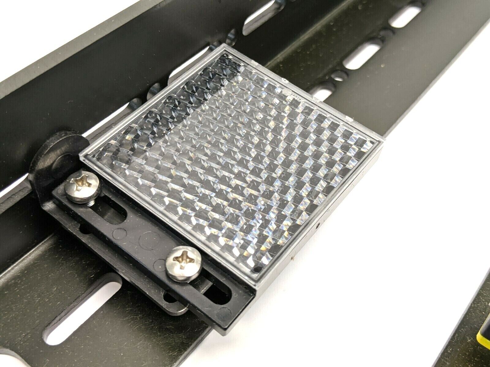 Banner SGSA-MX-LPQ20 Mute Arm Kit 805084 - Maverick Industrial Sales