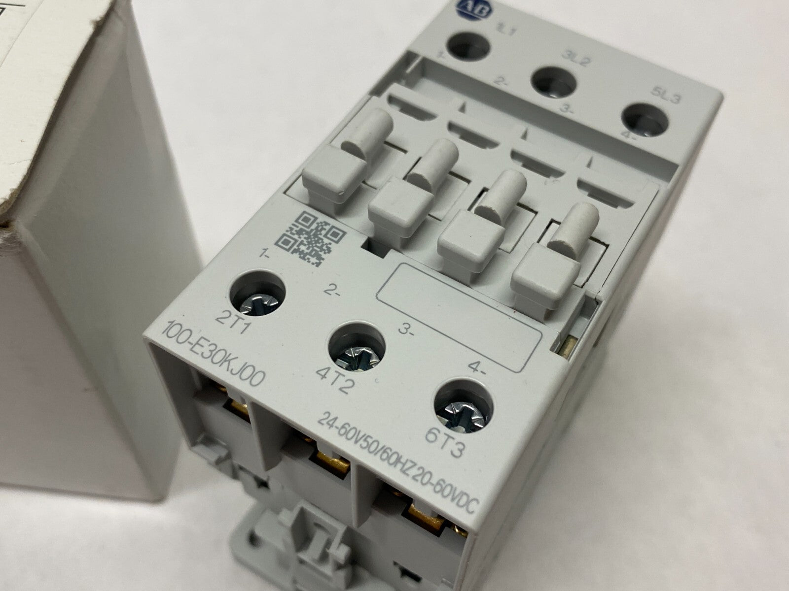 Allen Bradley 100-E30KJ00 Ser. A Non-Reversing Contactor 24-60V BROKEN MOUNT - Maverick Industrial Sales