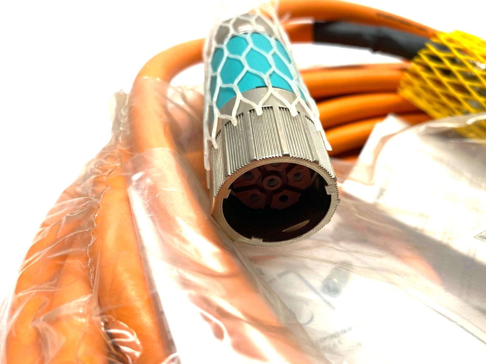 Siemens 6FX5002-5DN01-1BF0 MOTION-CONNECT 500 Power Cable Assembly 15m - Maverick Industrial Sales