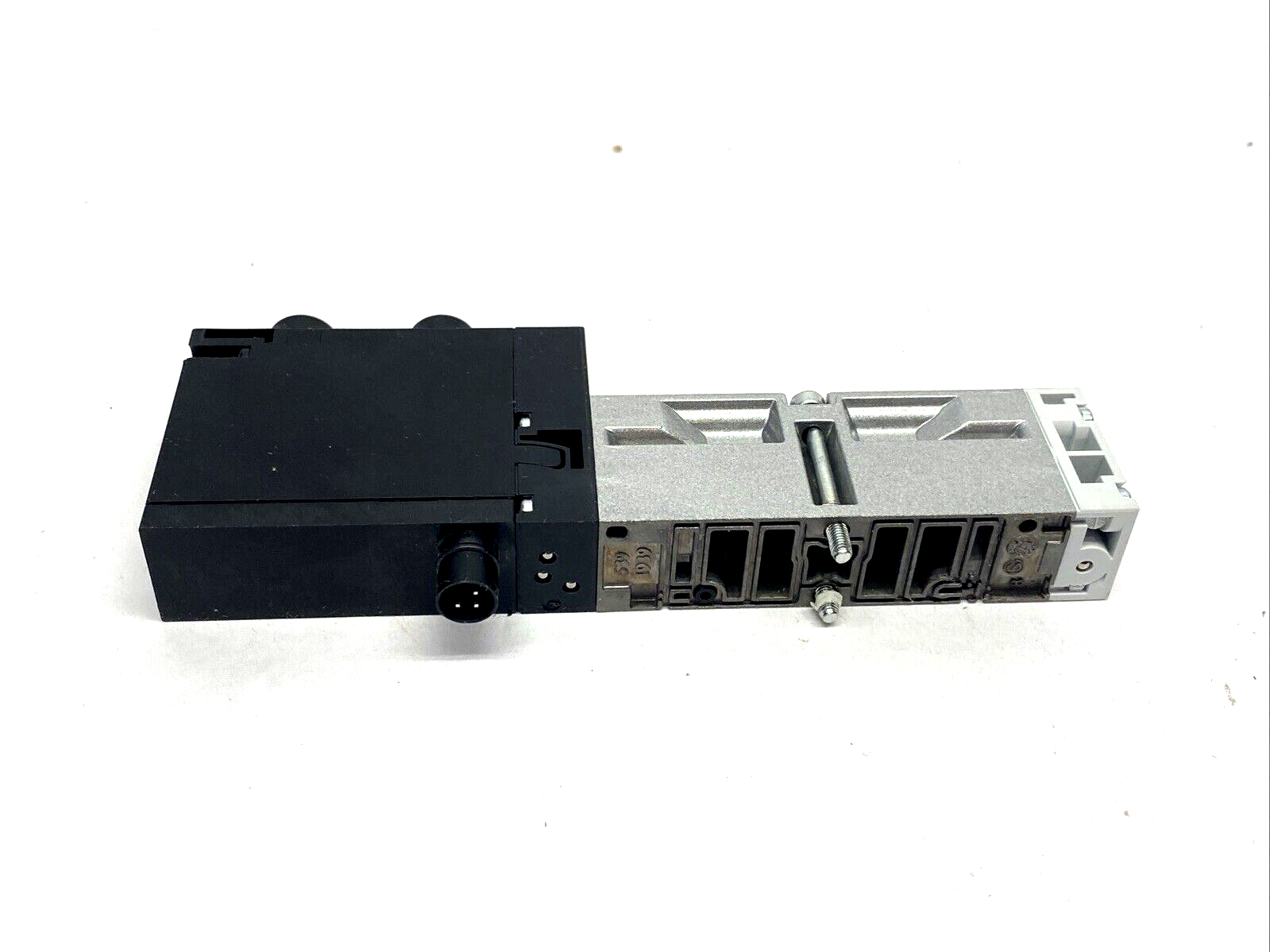 Festo VSVA-B-B52-ZD-A2-1T1L Air Solenoid Valve 5/2 Bistable 539182 - Maverick Industrial Sales