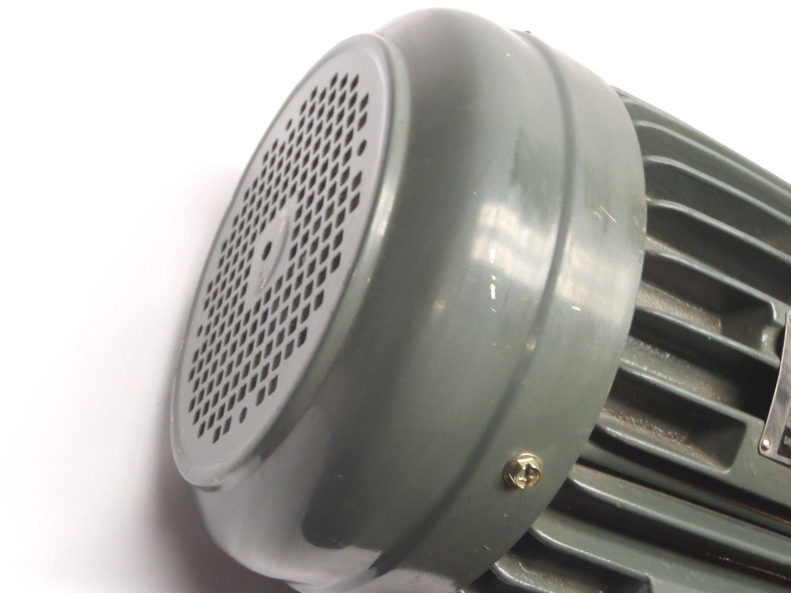 Shuen Yin AEEF Electric Motor 2.5HP 860RPM 440V 5A 3PH - Maverick Industrial Sales