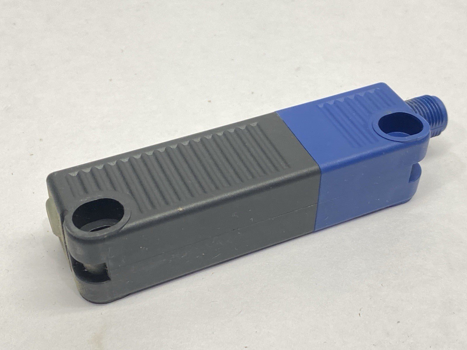 RSS 36-I1-D-R-ST | Schmersal Electronic Safety Switch/Sensor 101216957 - Used - Maverick Industrial Sales