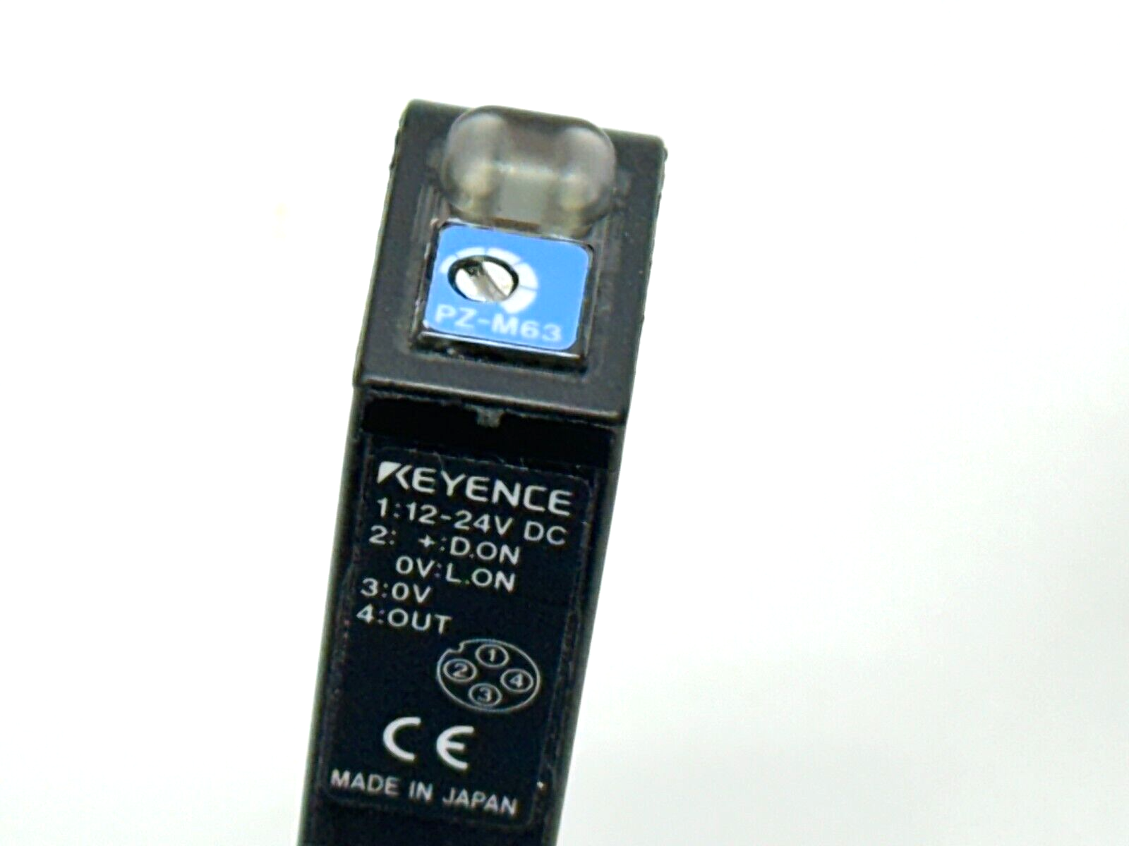 Keyence PZ-M63 Square Retro-Reflective M12 Connector Type NPN - Maverick Industrial Sales