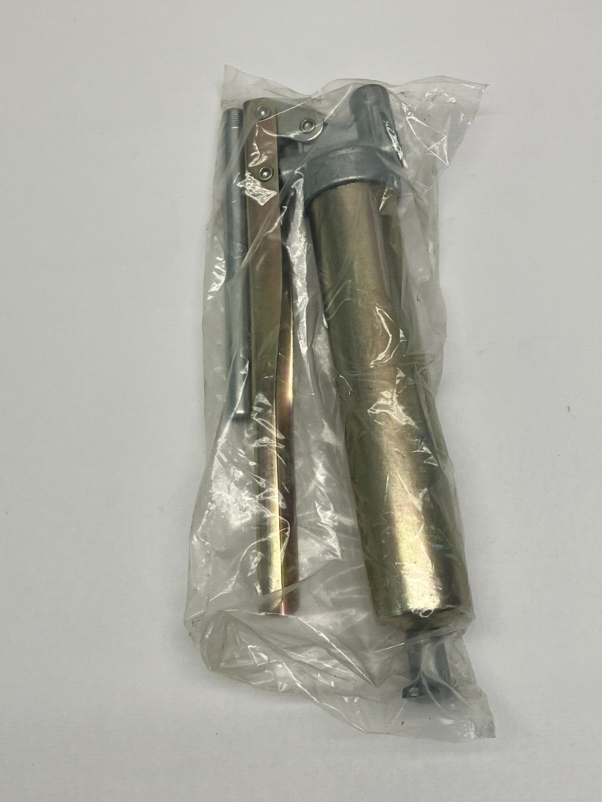 CLF CT -100 Lever Type Grease Gun - Maverick Industrial Sales