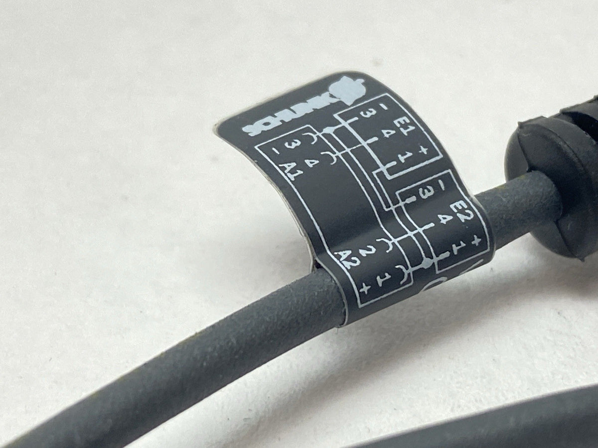 Schunk V2-M8/4-2xM8/3 Y-Splitter Connector F M8 4-Pin x 2x M M8 3-Pin 0301380 - Maverick Industrial Sales