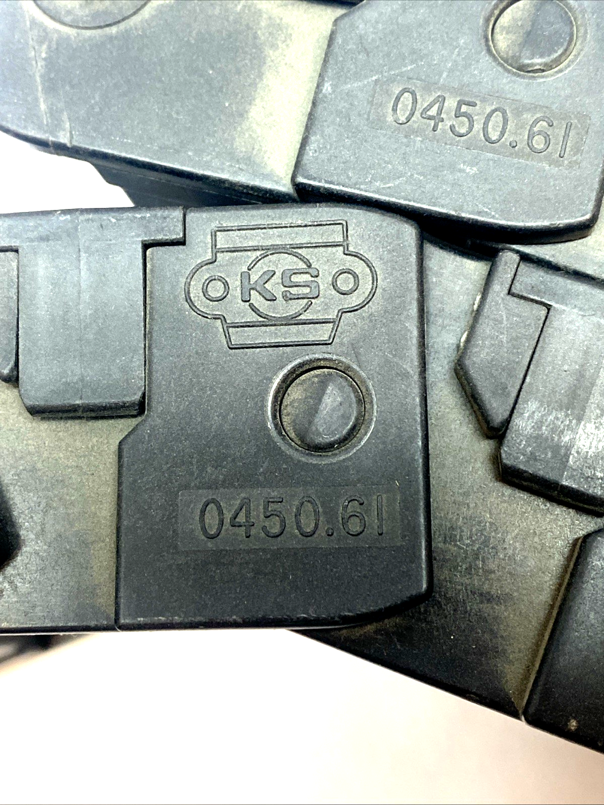 Kabelschlepp 0450.61 Cable Carrier Section KR 125 21 Links - Maverick Industrial Sales