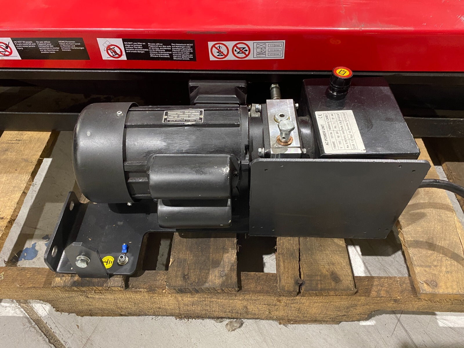 Dayton 35KT68 Scissor Lift Table 39" Max Lift, 8" Min Lift MISSING CONTROLS - Maverick Industrial Sales