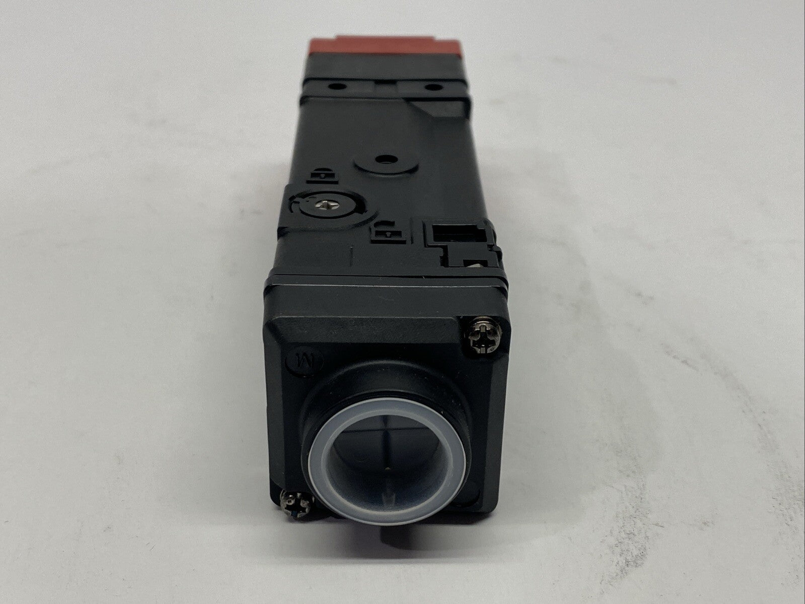 Omron D4SL-N3UFG-N Guard Lock Safety Door Switch - New – Open box - Maverick Industrial Sales