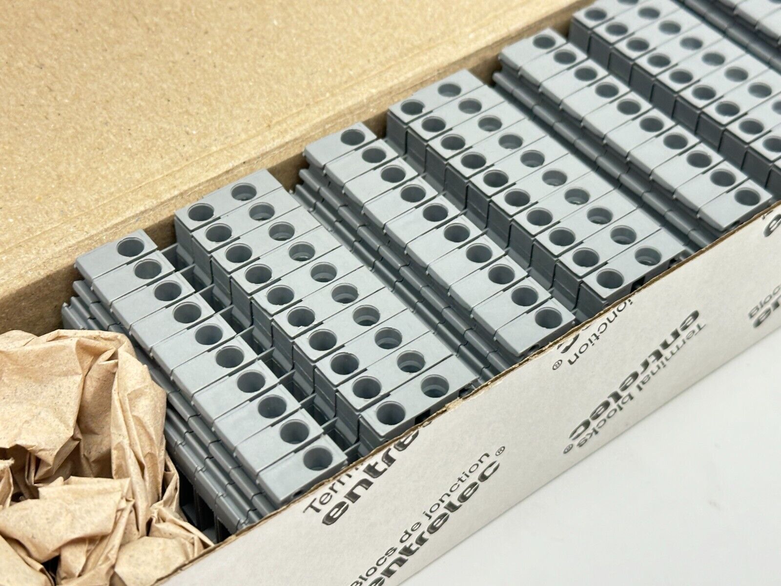 Entrelec 1SNA115468R2000 SNA Terminal Blocks M4/6.3A BOX OF 50 - Maverick Industrial Sales
