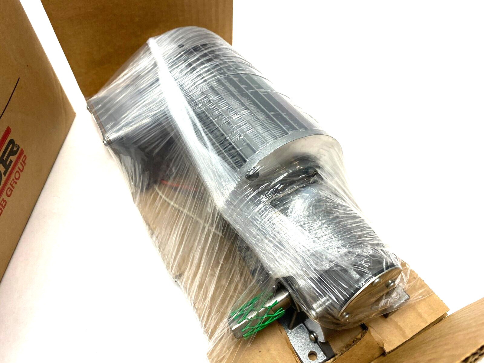 Baldor Reliance IDGM2509 Right Angle Gearmotor, 0.38HP, 3-Ph, 75:1 Ratio - New - Maverick Industrial Sales