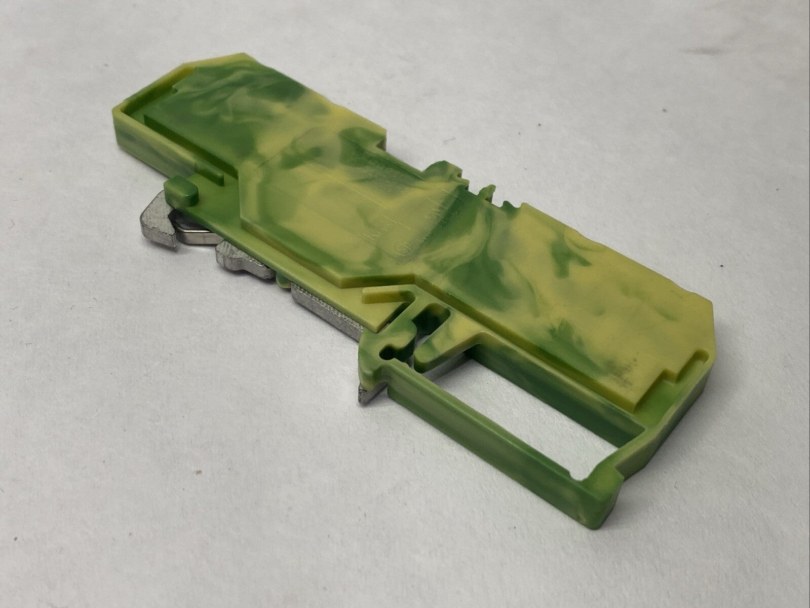 WAGO 281-657 Ground Terminal Block 4-Conductor Yellow/Green 4mm2 LOT OF 2 - Maverick Industrial Sales