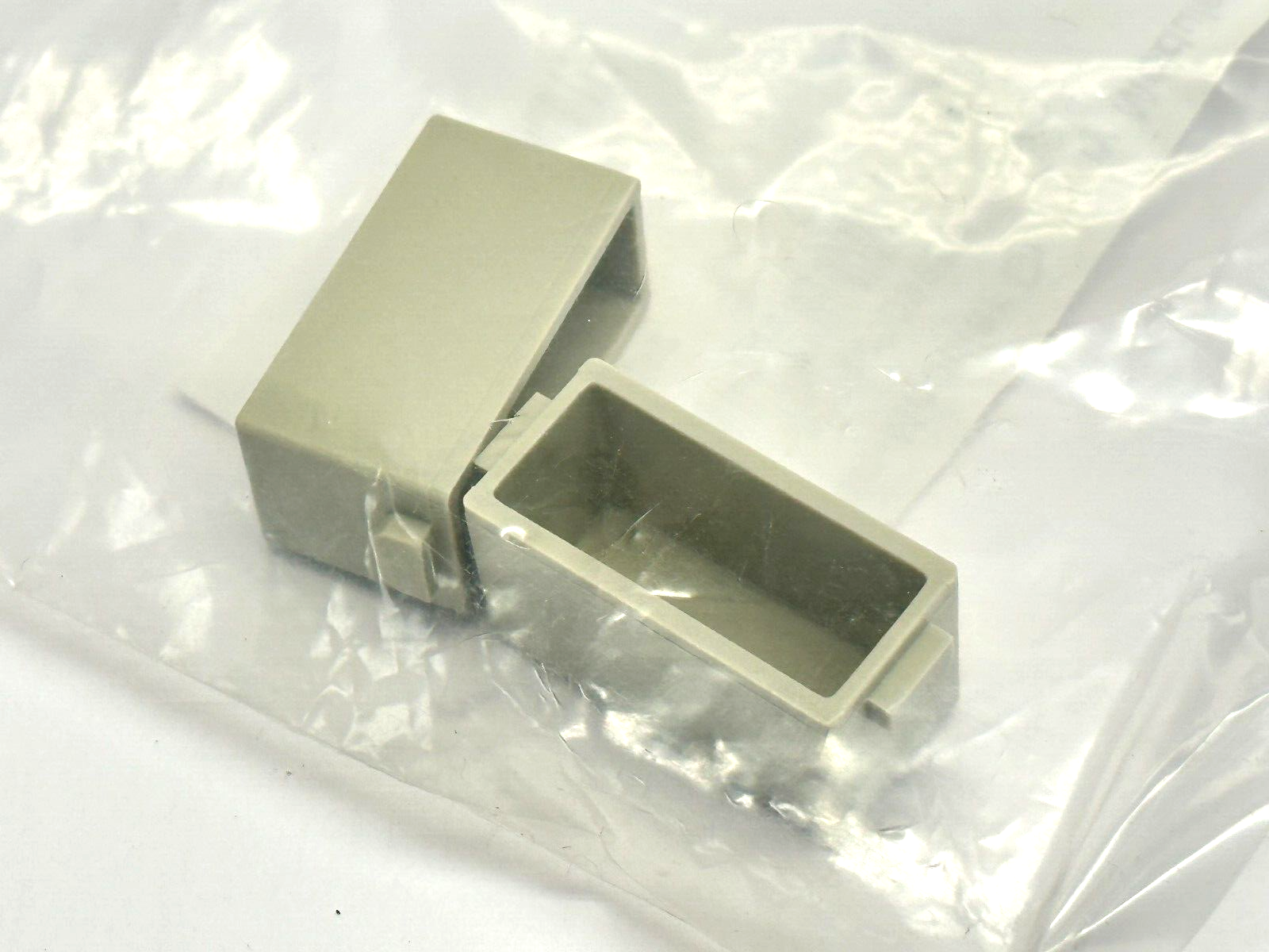 Harting 09 14 000 9950 Han Dummy Module KNBN LOT OF 2 - Maverick Industrial Sales