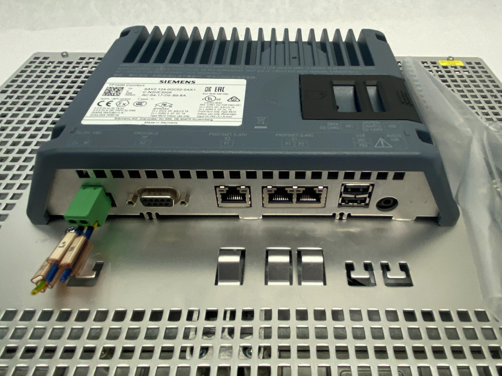 Siemens 6AV2124-0QC02-0AX1 SIMATIC HMI TP1500 Comfort Panel, 15" SMALL SCUFFS - Maverick Industrial Sales