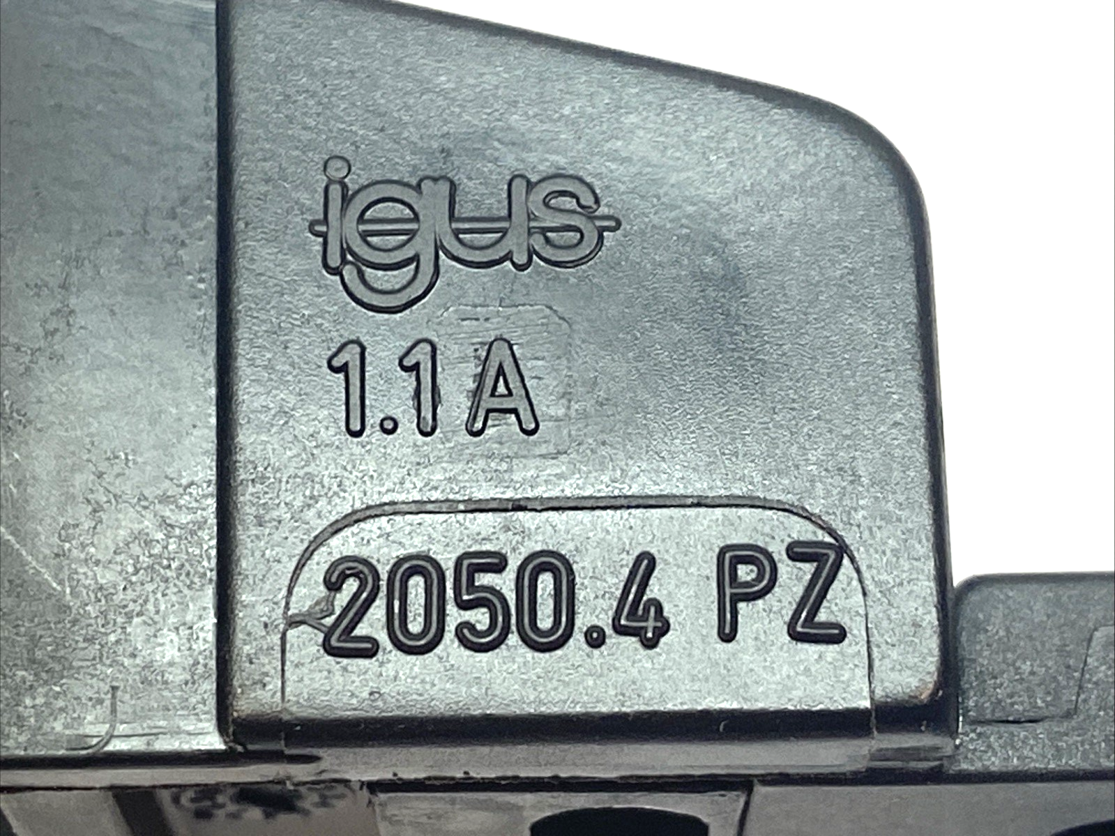 Igus 2050.4PZ E-Chain Female Mounting Bracket w/ 2050.BZ Tiewrap Plate LOT OF 2 - Maverick Industrial Sales