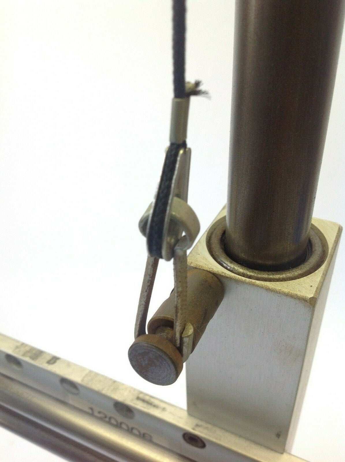 Desoutter D53 Torque and Positioning Arm 1.5kg Maximum Load - Maverick Industrial Sales