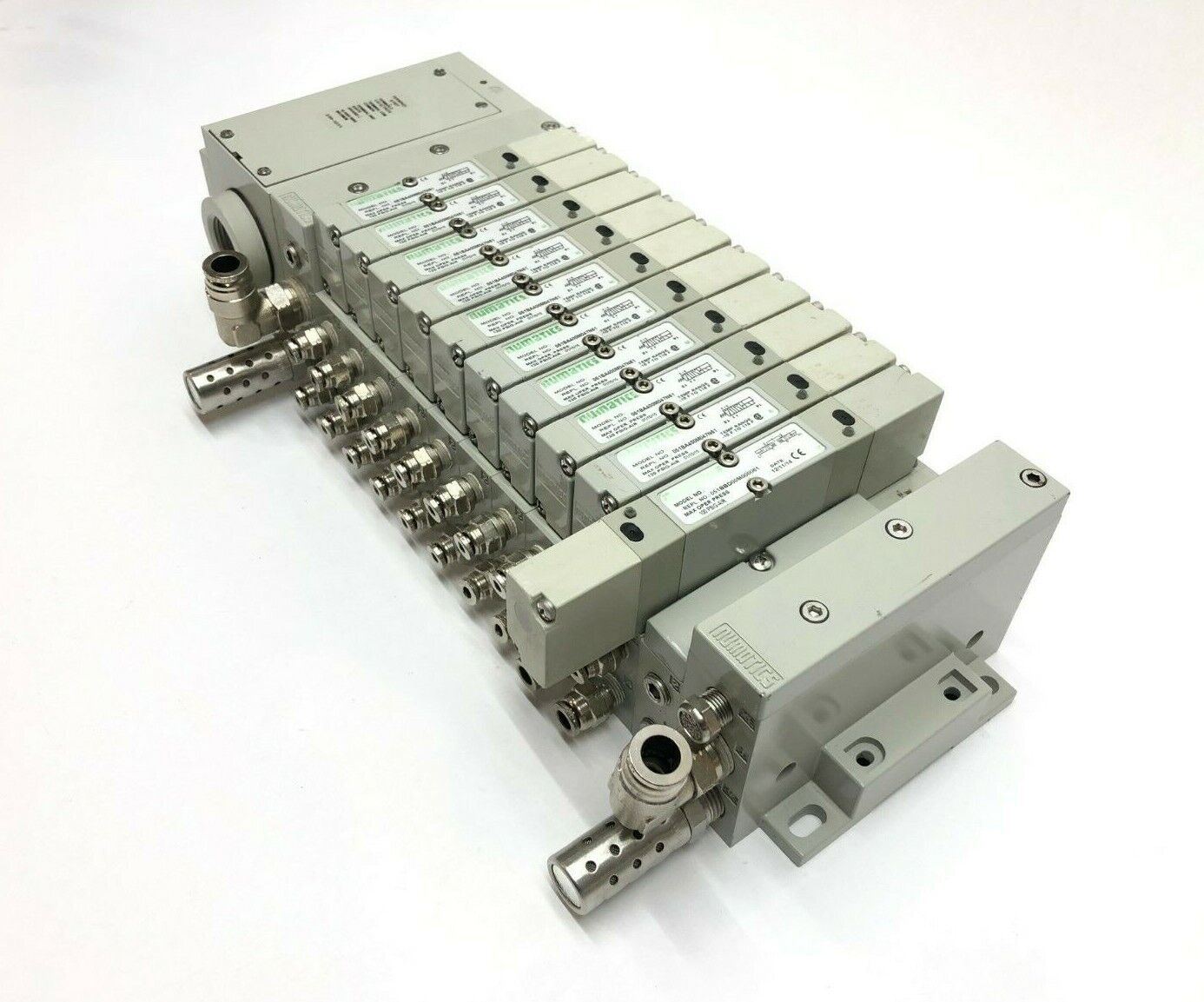 Numatics Valve Manifold Assembly, 239-1231, 051BA400M047N61, 051BBD00M000061 - Maverick Industrial Sales