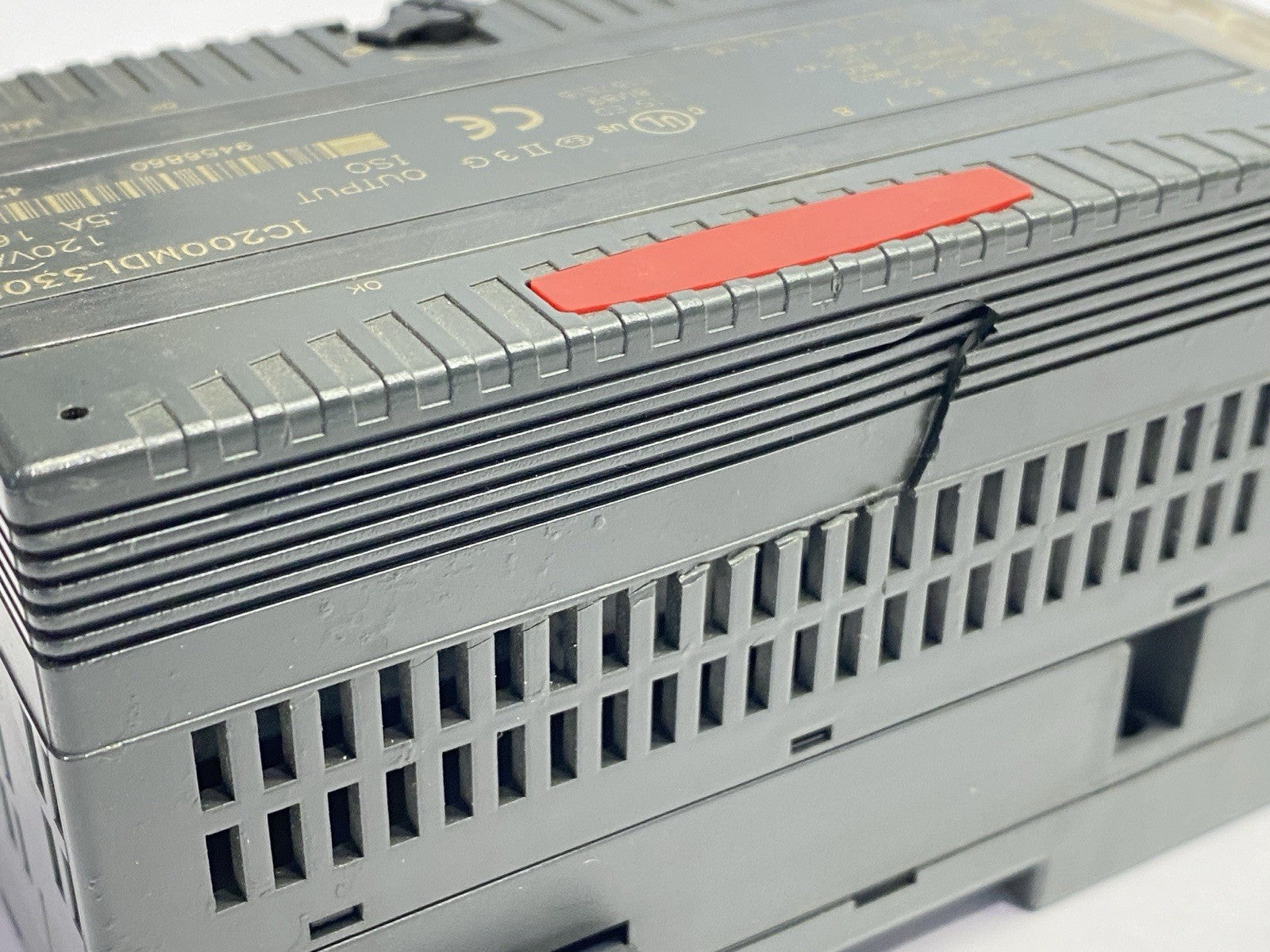 IC200MDL330D | GE Fanuc Isolated Output Module 16PT 0.5A 120VAC - For parts or not working - Maverick Industrial Sales