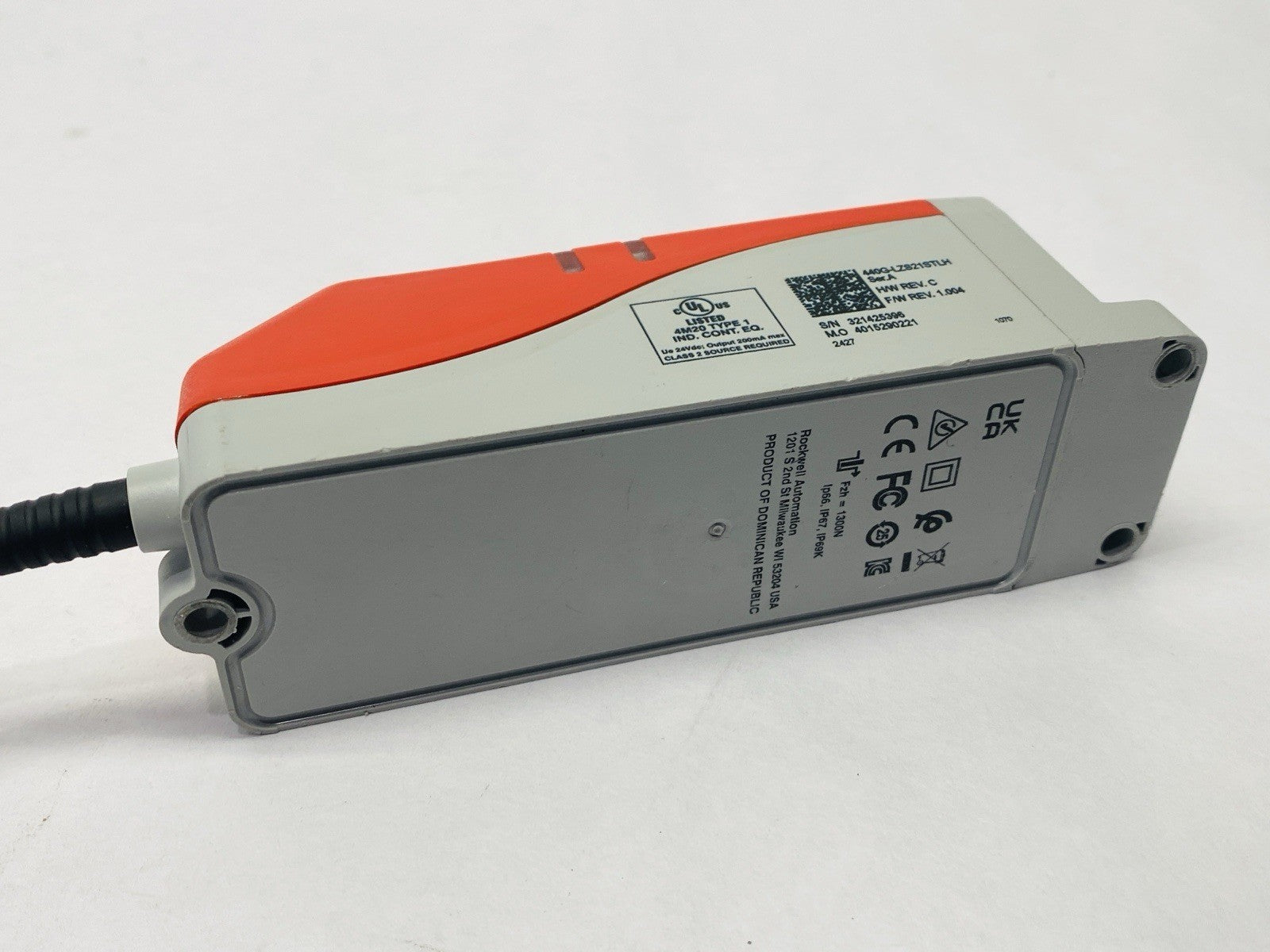 Allen Bradley 440G-LZS21STLH Ser A Guardmaster MISSING ACTUATOR - Maverick Industrial Sales