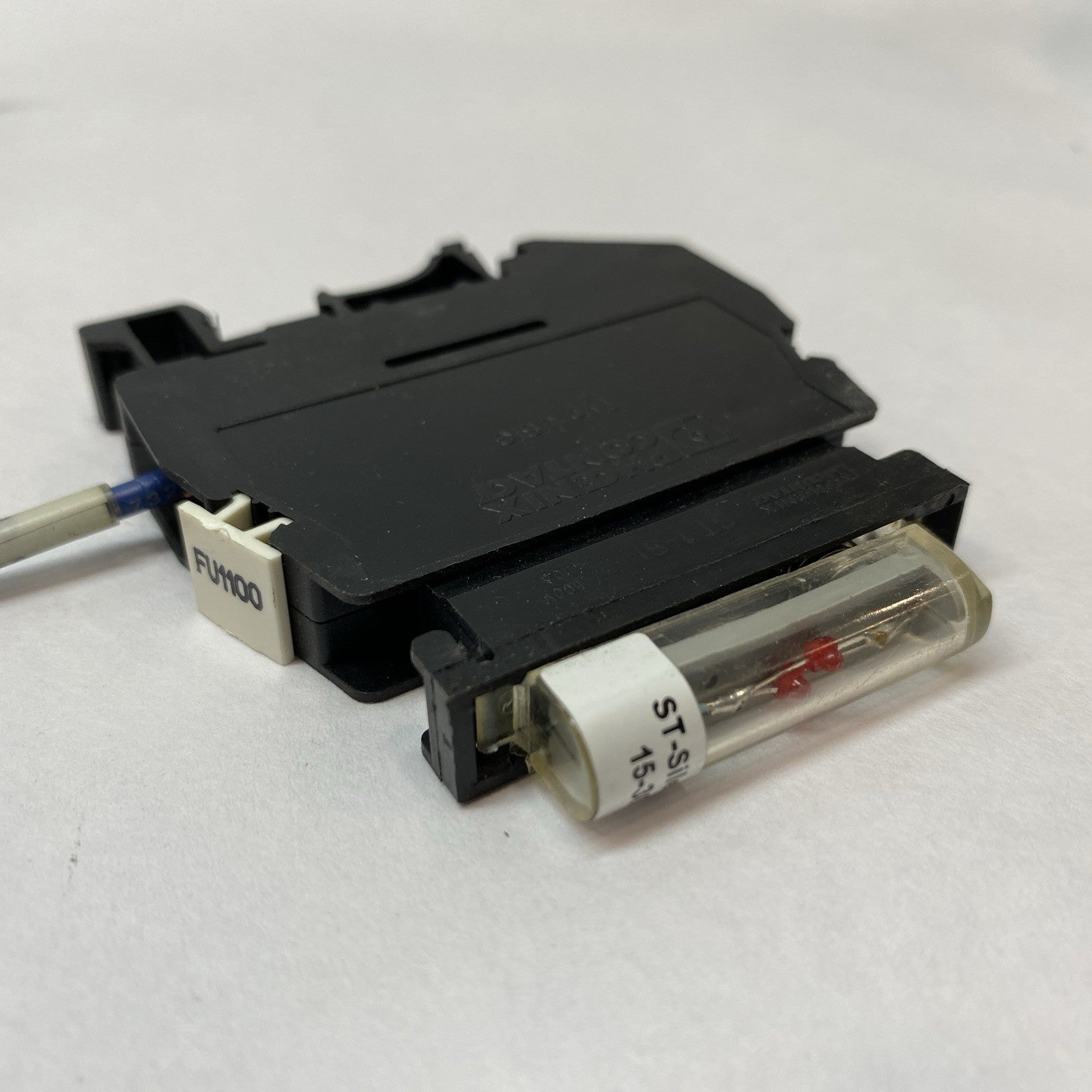 Phoenix Contact ST1-SI Fuse Plug ST-Siled 24 15-30V w/ Typ USIG LOT OF 10 - Maverick Industrial Sales