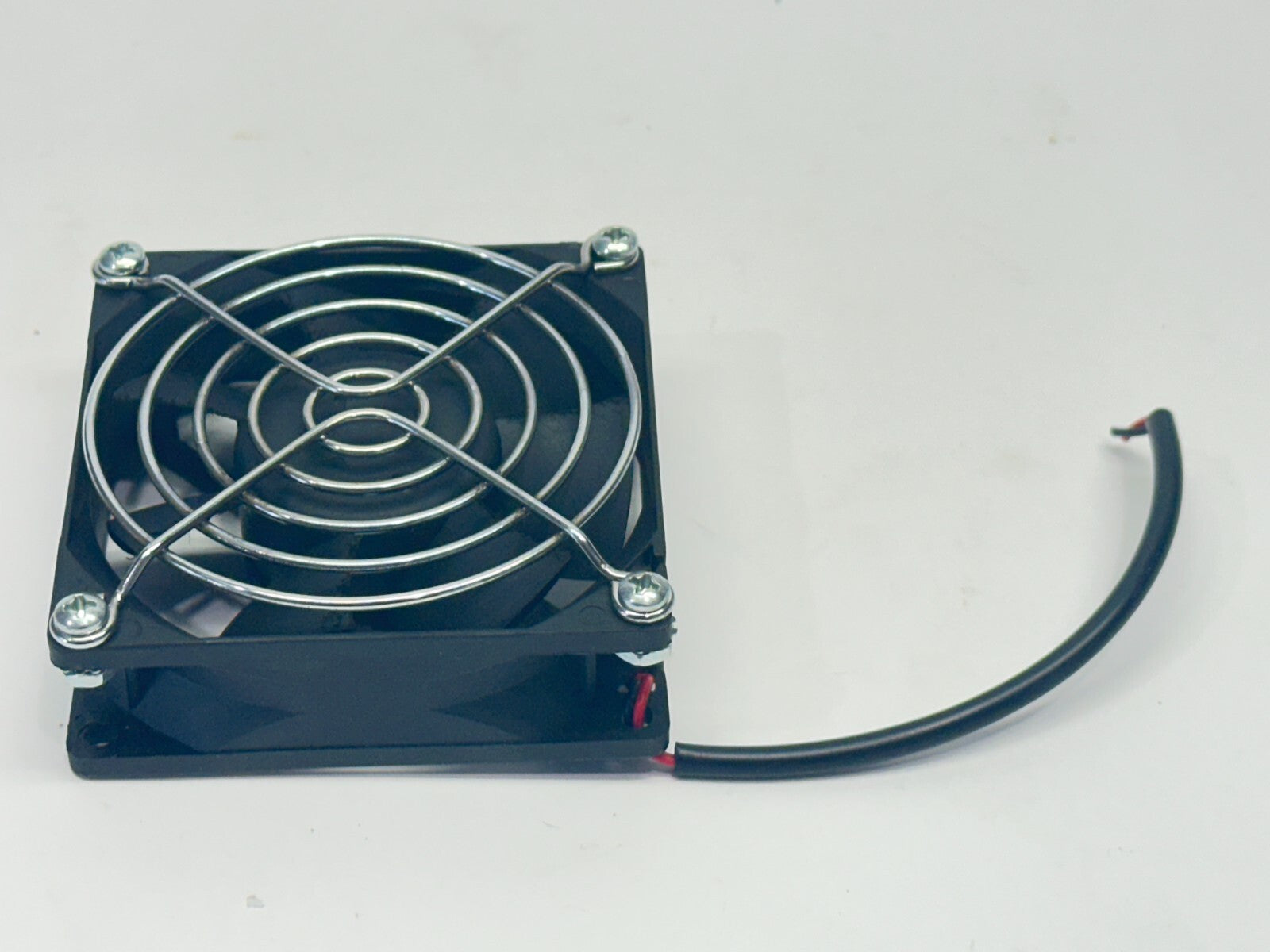 U.S. Toyo Fan USTF802512HW DC Brushless Fan 0.24A 12VDC - Used - Maverick Industrial Sales