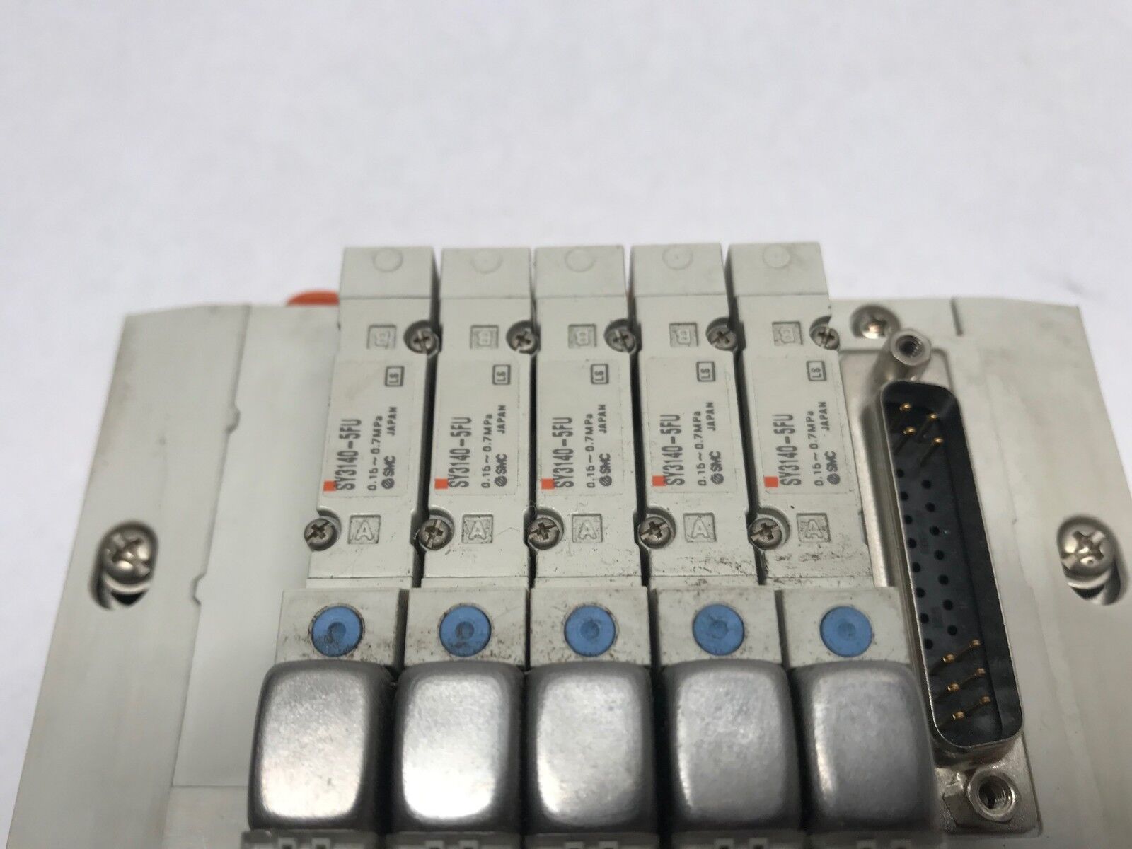SMC SS5Y3-45NFD-05U-N7 Manifold Base w/ 5x SY3140-5FU & 24VDC Comm Connector - Maverick Industrial Sales