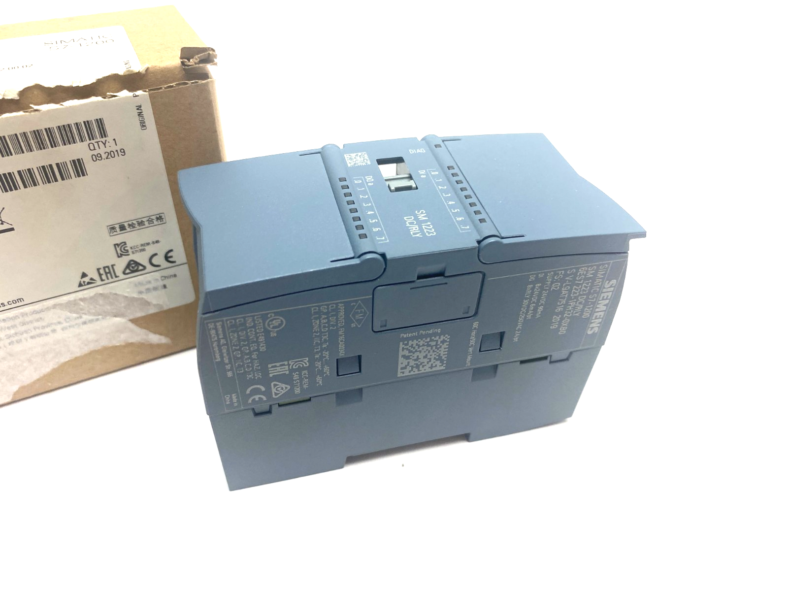 Siemens 6ES7 223-1PH32-0XB0 SIMATIC S7-1200 Digital Input/Output Module SM1223 - Maverick Industrial Sales