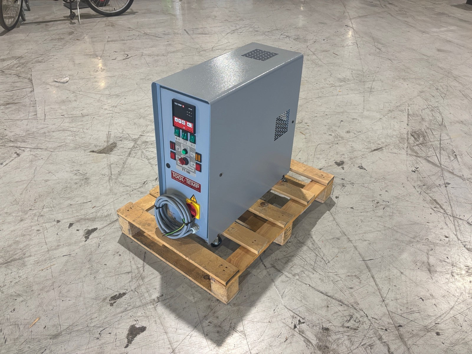 Tool-Temp TT-188 Temperature Control Unit, MP-888 Controller - Maverick Industrial Sales
