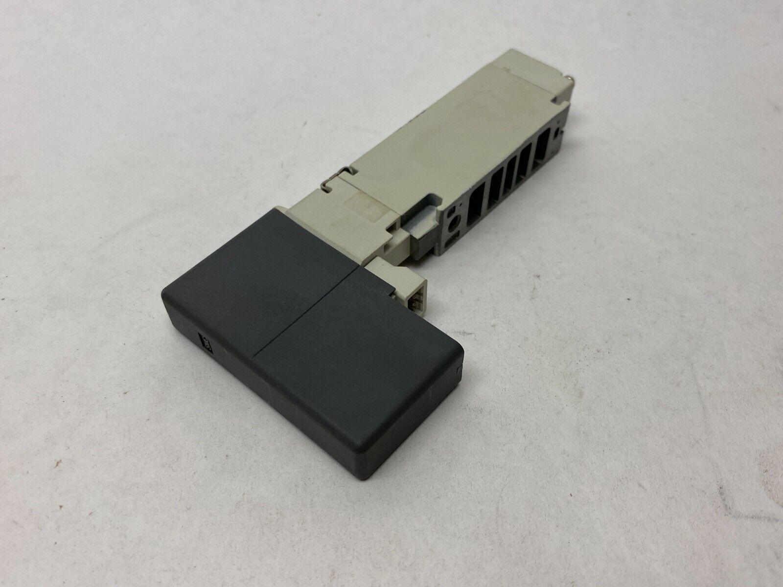 SMC VQC2100N-5 Solenoid Valve 5-Port Max Pressure 0.1~0.7MPa - Maverick Industrial Sales