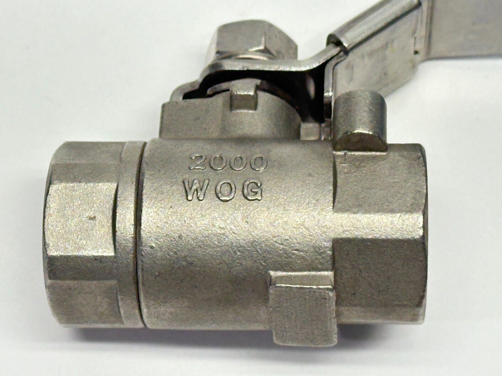 Quality 2000 WOG 3/4" 316 Ball Valve - Maverick Industrial Sales