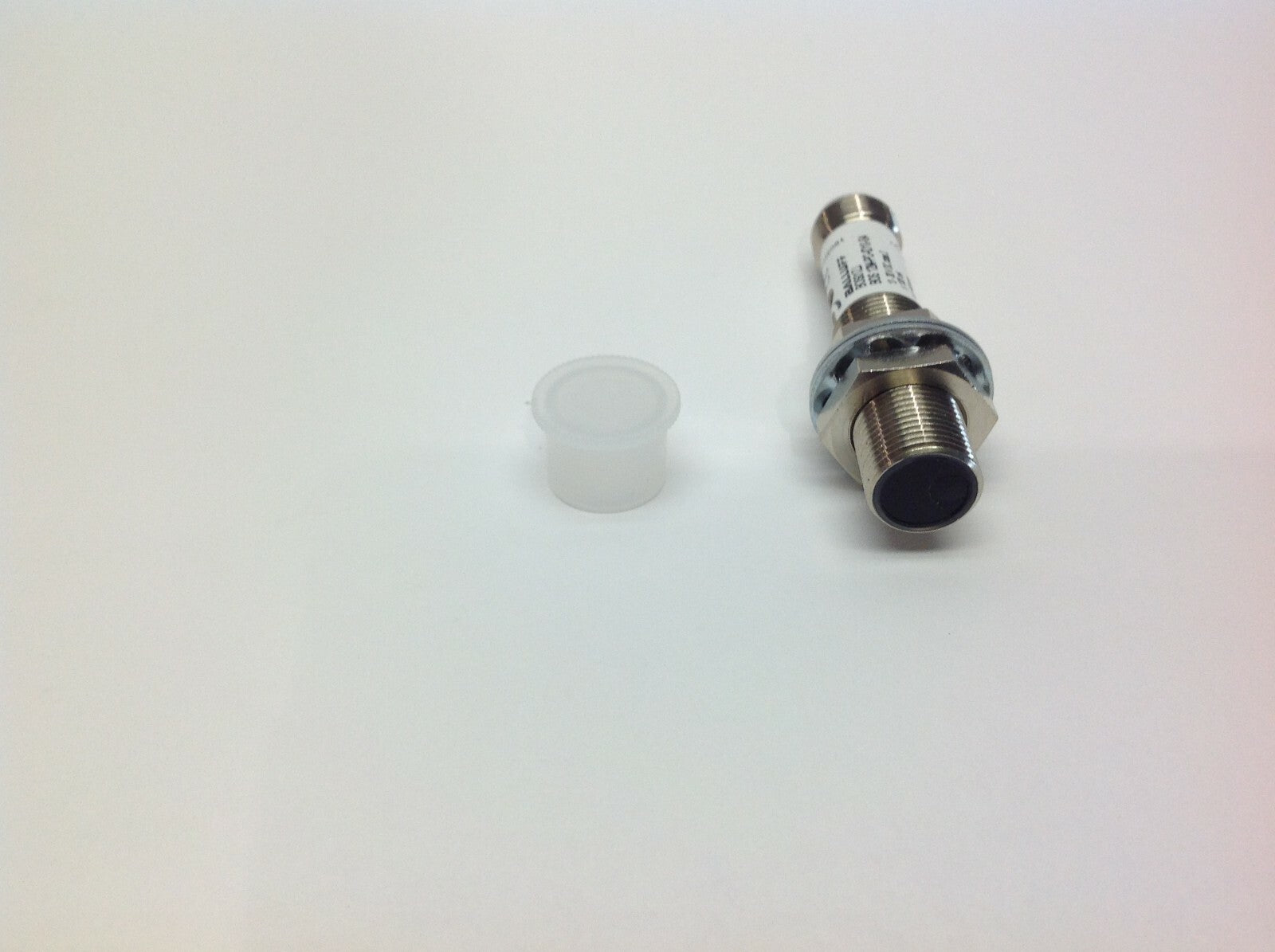 Balluff BOS01ZJ Photoelectric Sensor BOS 12M-PO-ID10-S4 - Maverick Industrial Sales