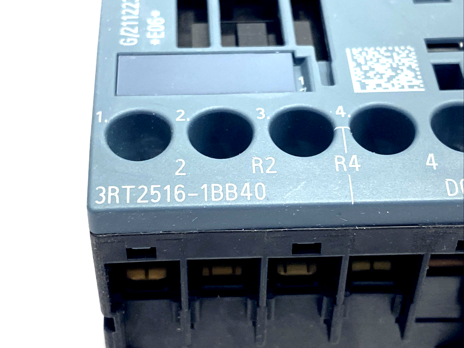 Siemens 3RT2516-1BB40 Contactor AC-3, 9A, 4kW/400V, 4P, 24VDC - Maverick Industrial Sales