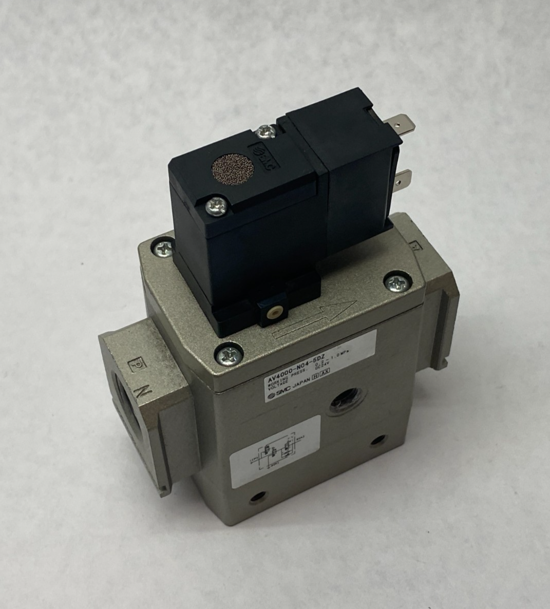 SMC AV4000-N04-5DZ Pneumatic Soft Start Up Valve 1/2" NPT Ports - Maverick Industrial Sales