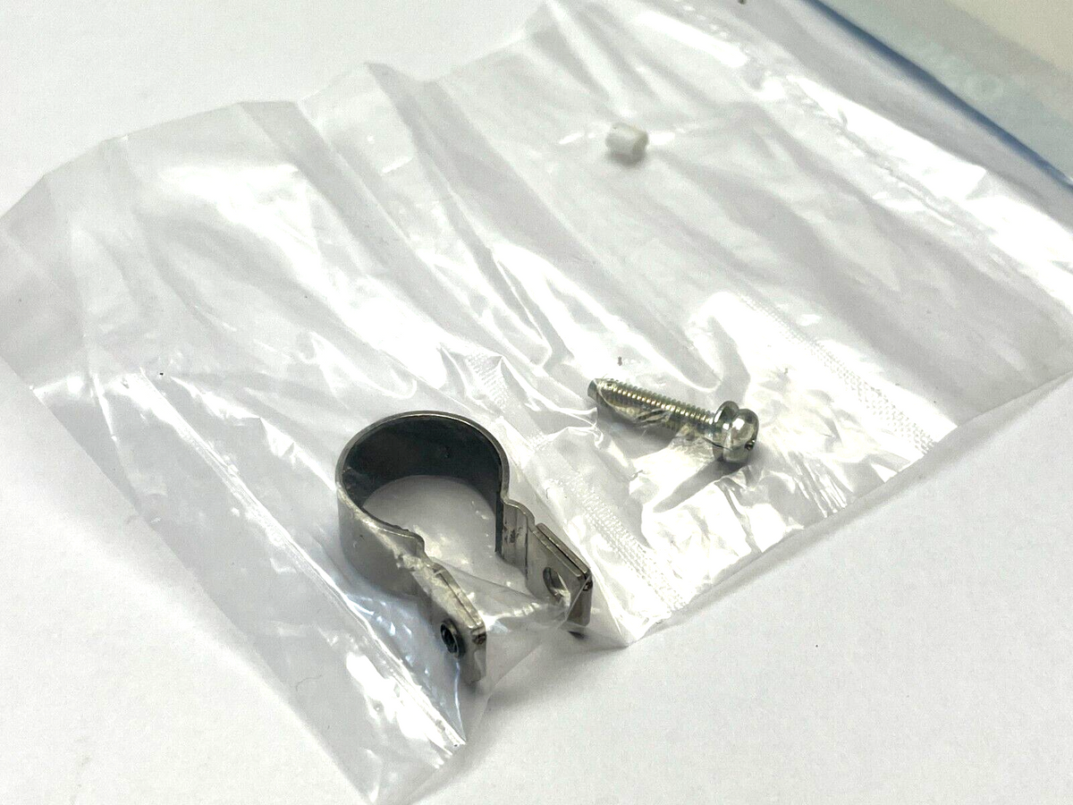 SMC BJ2-012 Round Body Switch Band LOT OF 5 - Maverick Industrial Sales