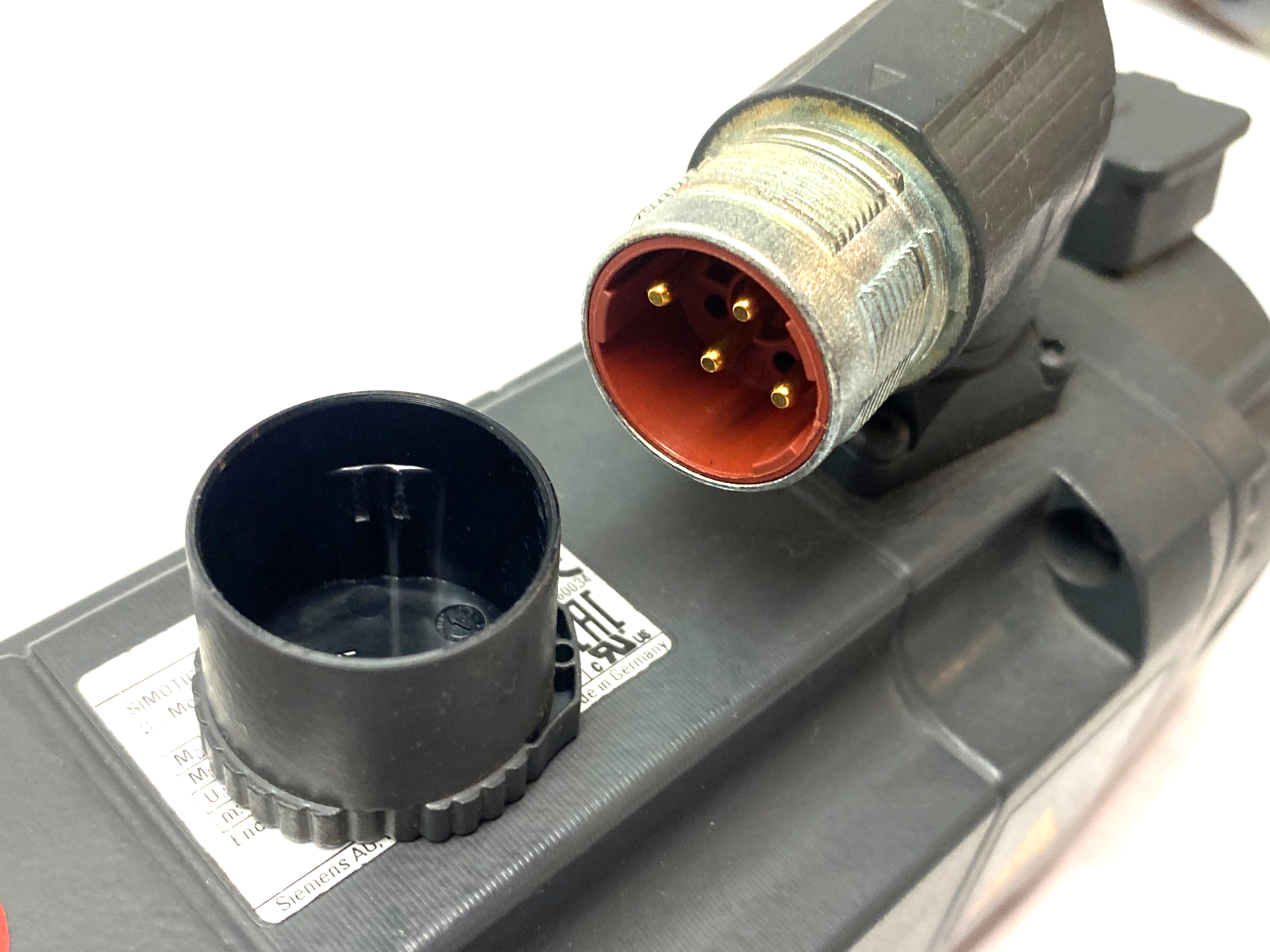 Siemens 1FK7033-4CK71-1RG1 SIMOTICS S Synchronous Motor 1FK7-HD PN=0.57kW - Maverick Industrial Sales