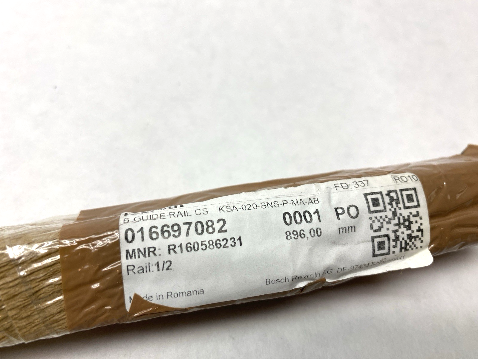 Bosch Rexroth R160586231 Bearing Guide Rail CS KSA-020-SNS-P-MA-AB 896mm - Maverick Industrial Sales