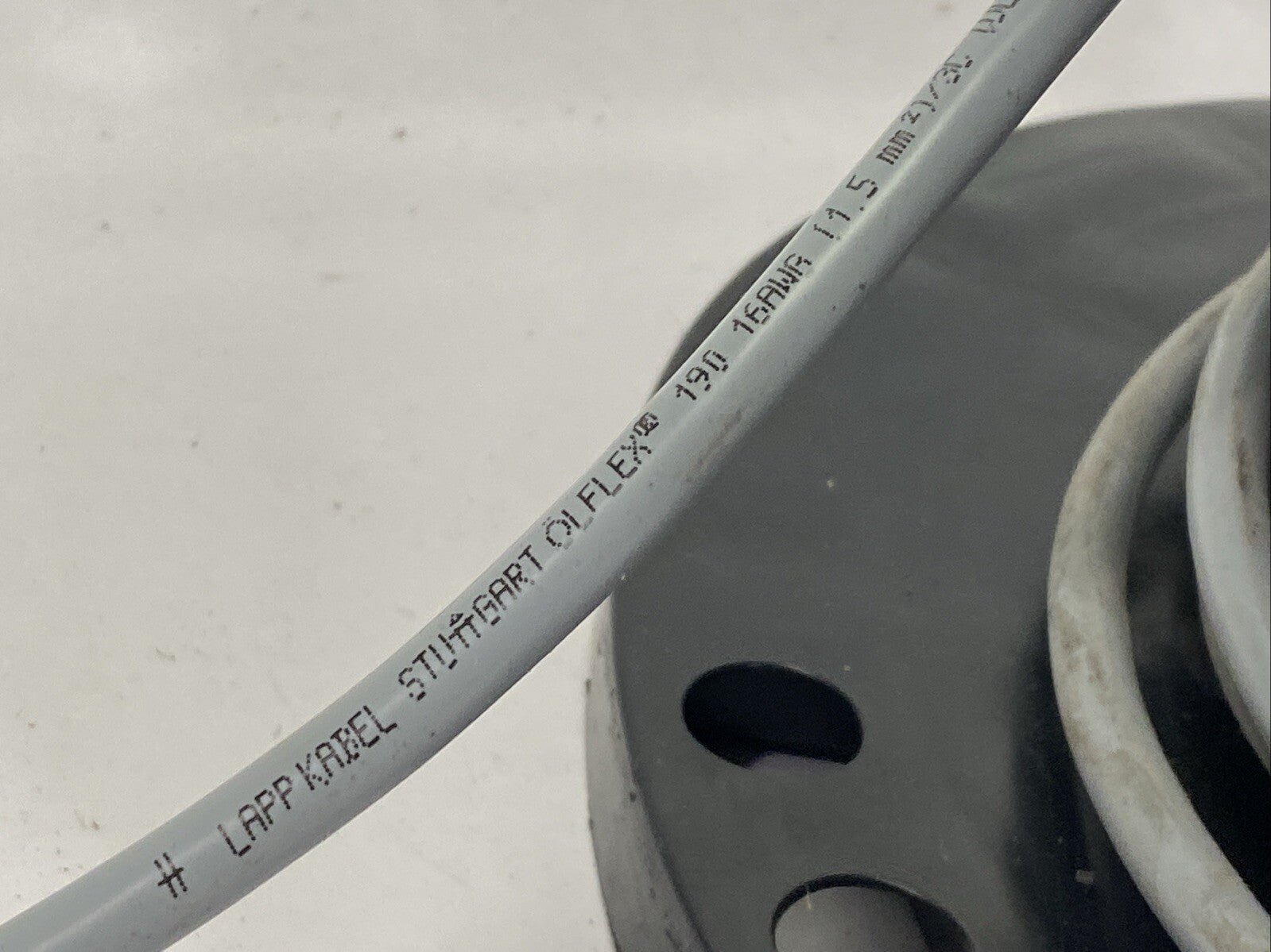 Lapp Olflex 190 Multi-Conductor Cable 3c 16AWG 1.5mm TC-ER Gray 75FT Spool - Maverick Industrial Sales
