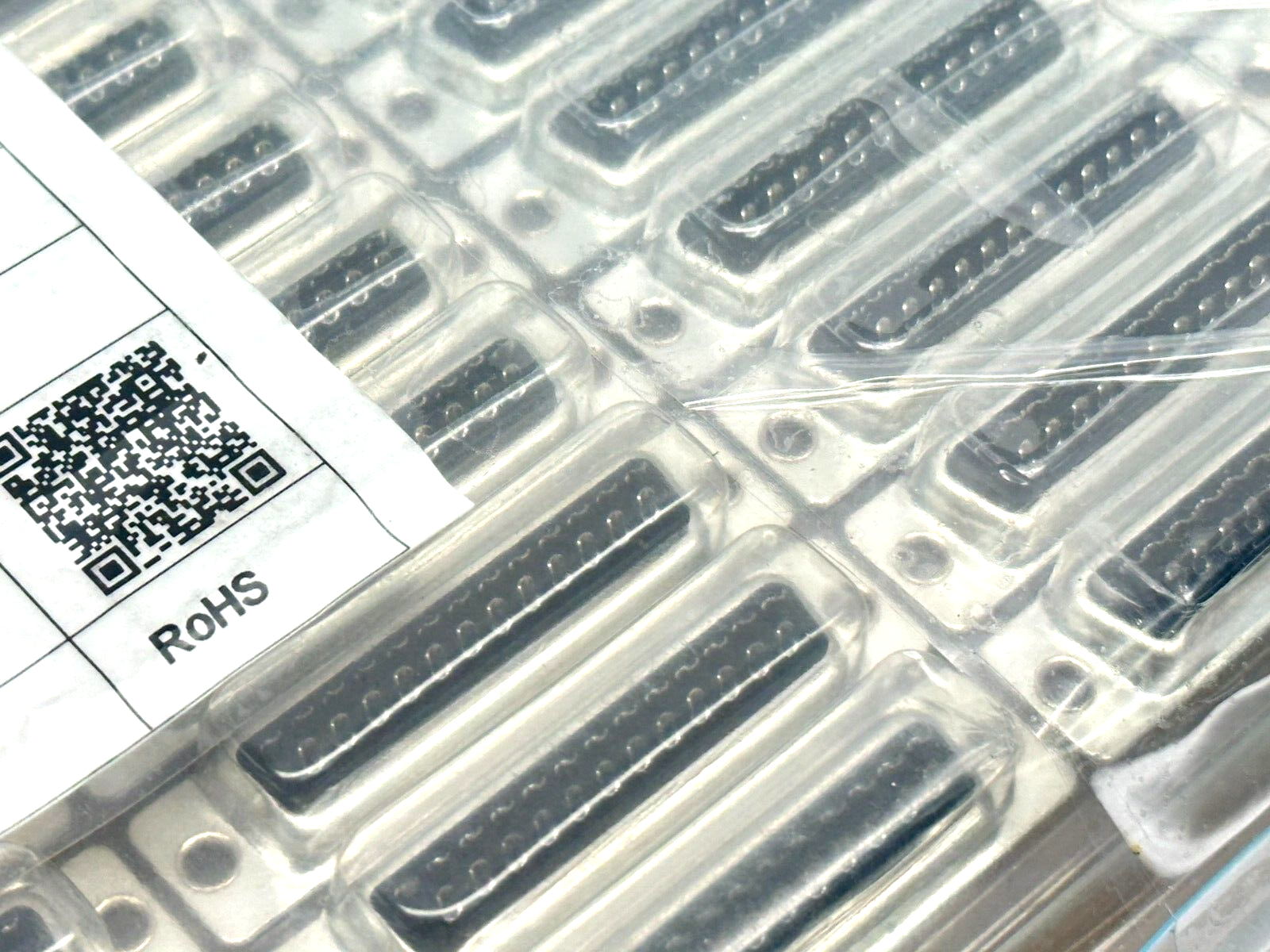 Amphenol G17S2500110EU D-Sub Standard Connectors 25P Fixed Precision TRAY OF 50 - Maverick Industrial Sales