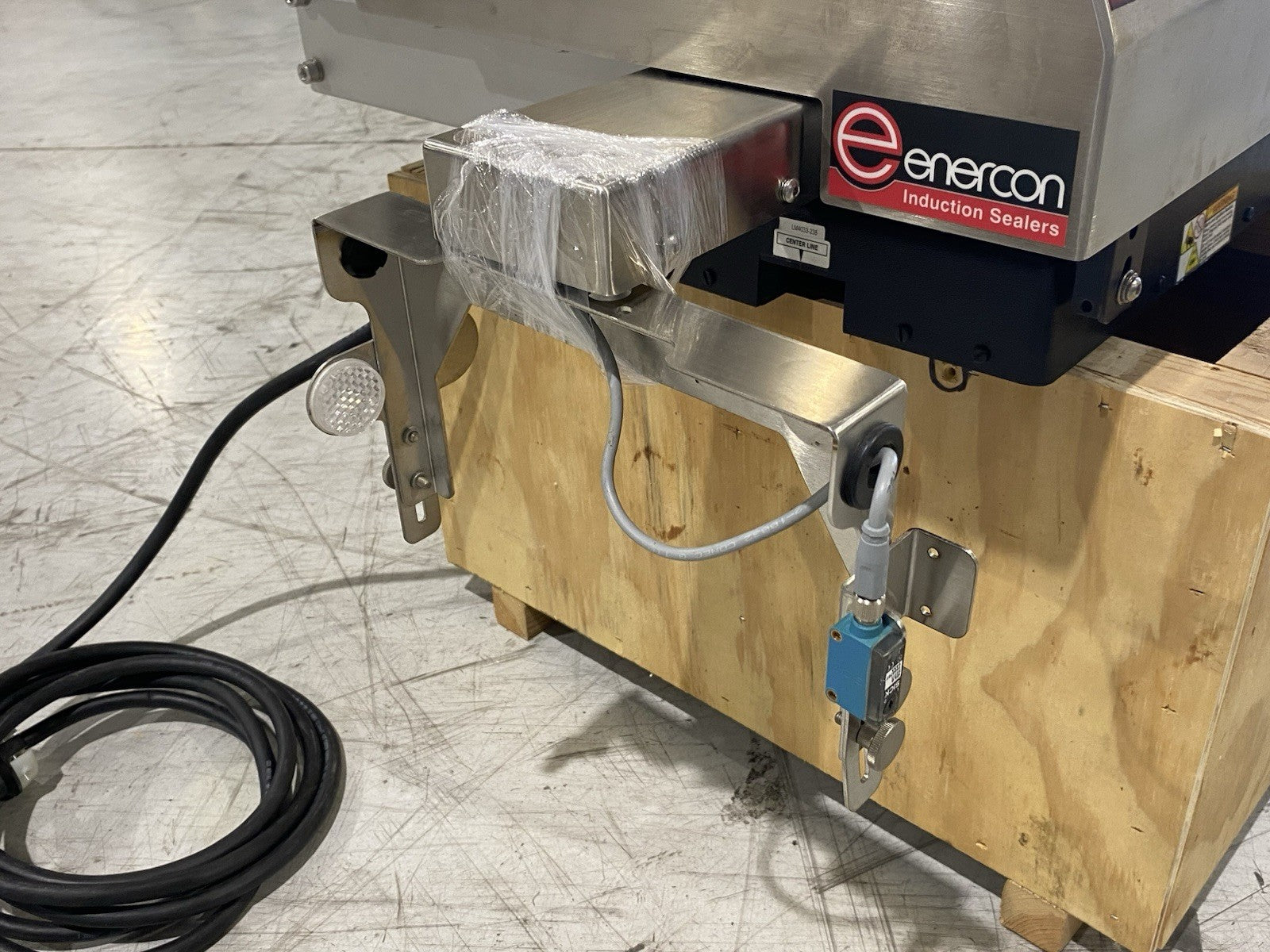 Enercon LM5609-04 Super Seal™ Touch 500 Induction Cap Sealer 1-Phase 208/240VAC - Maverick Industrial Sales