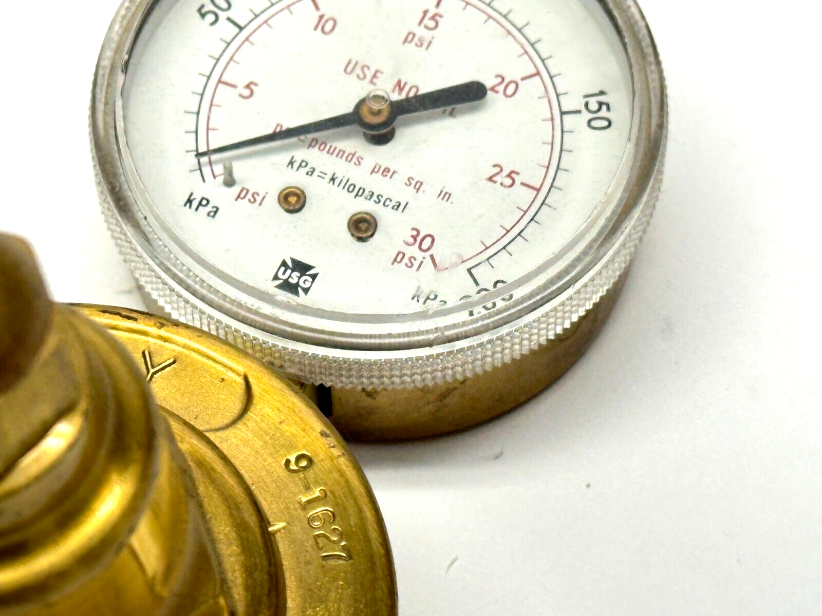 Victor 9-1627 MG Industries Gas Regulator Valve w/ Gauge 30PSI 200kPa - Maverick Industrial Sales
