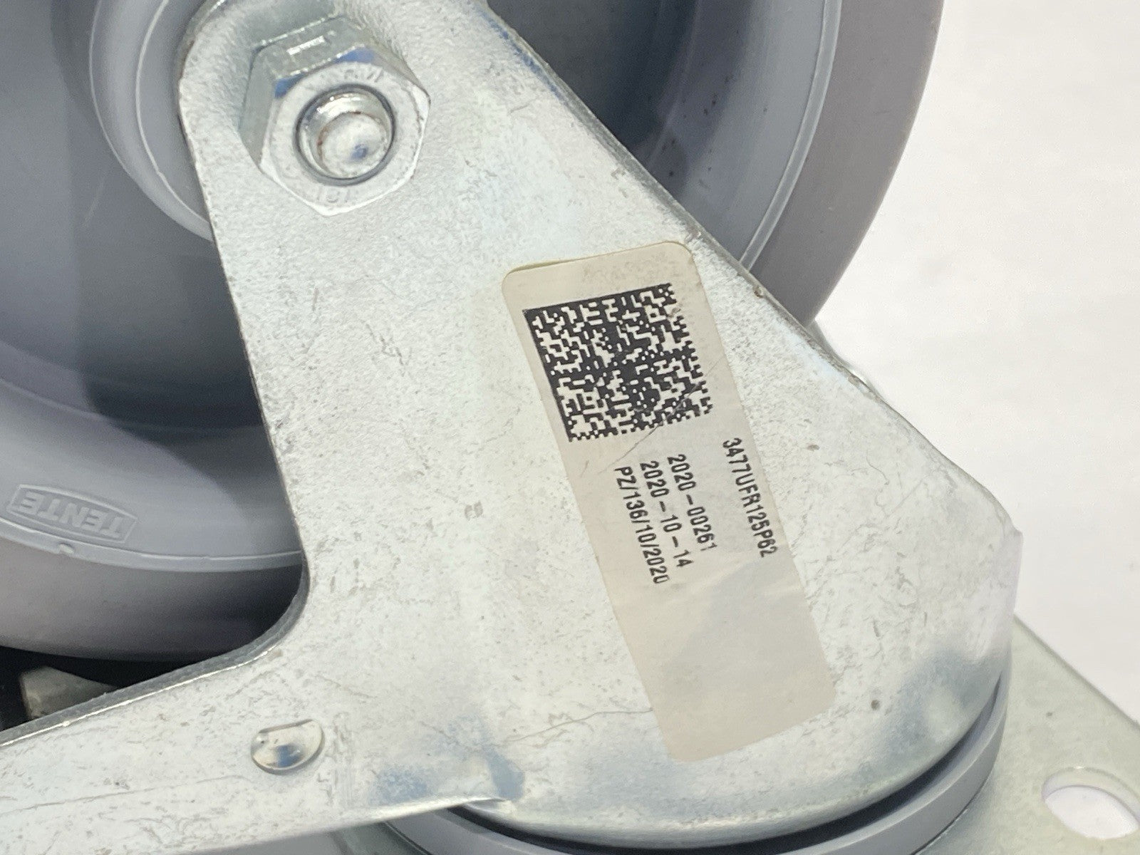 3477UFR125P62 | Tente Top Plate Swivel With Brake Caster Wheel 125mm Diameter - New – Open box - Maverick Industrial Sales