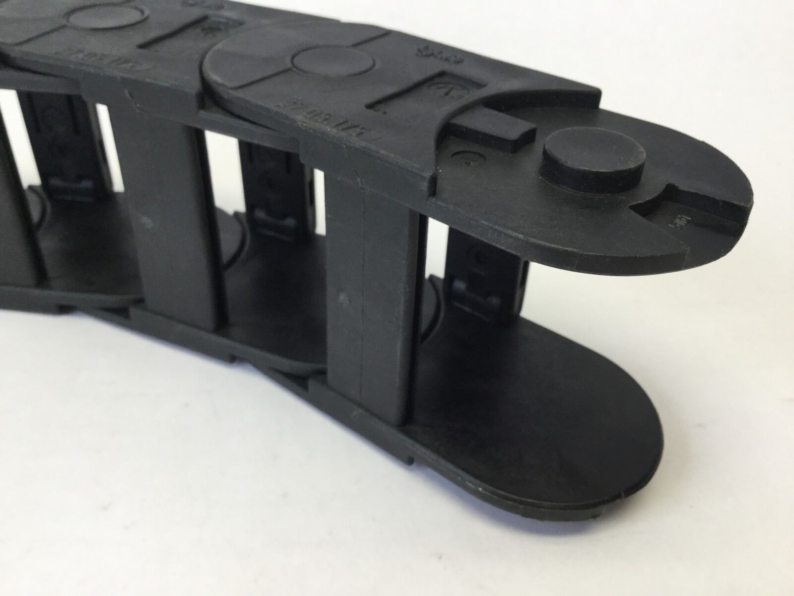 igus 27.05.175.0 Series 27 E-Chain 50mm Inner Width 18 Links 41.5" Length - Maverick Industrial Sales
