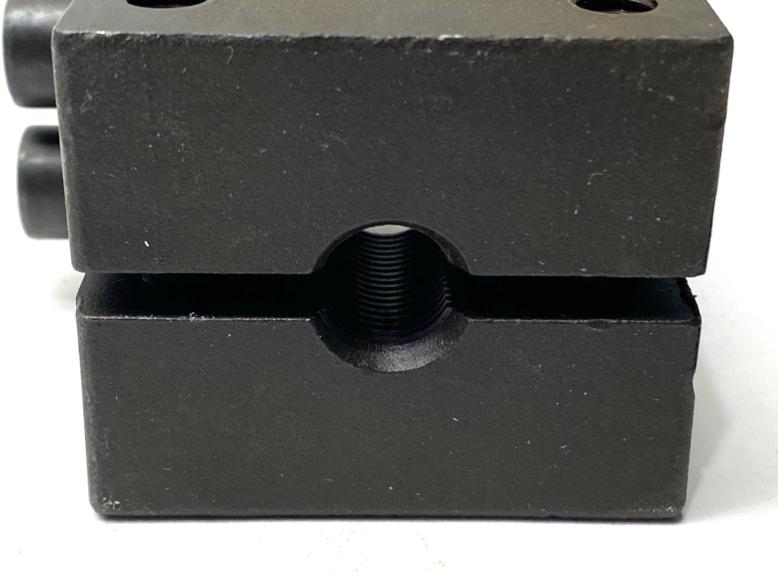 E-4712 | E&E Cylinder Clevis 80mm Height 51mm Length 45mm Width M12 Main Thread - Used - Maverick Industrial Sales