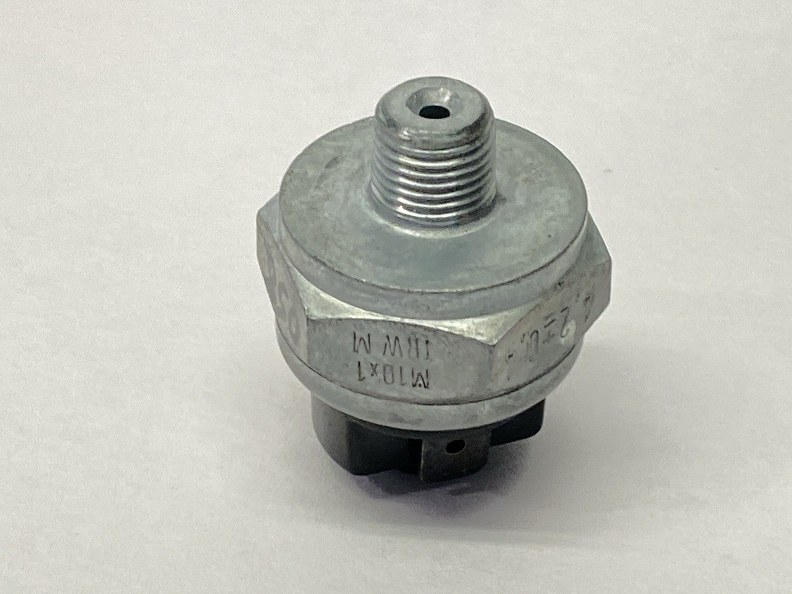 Wabco 4410140080 Pressure Switch - Maverick Industrial Sales