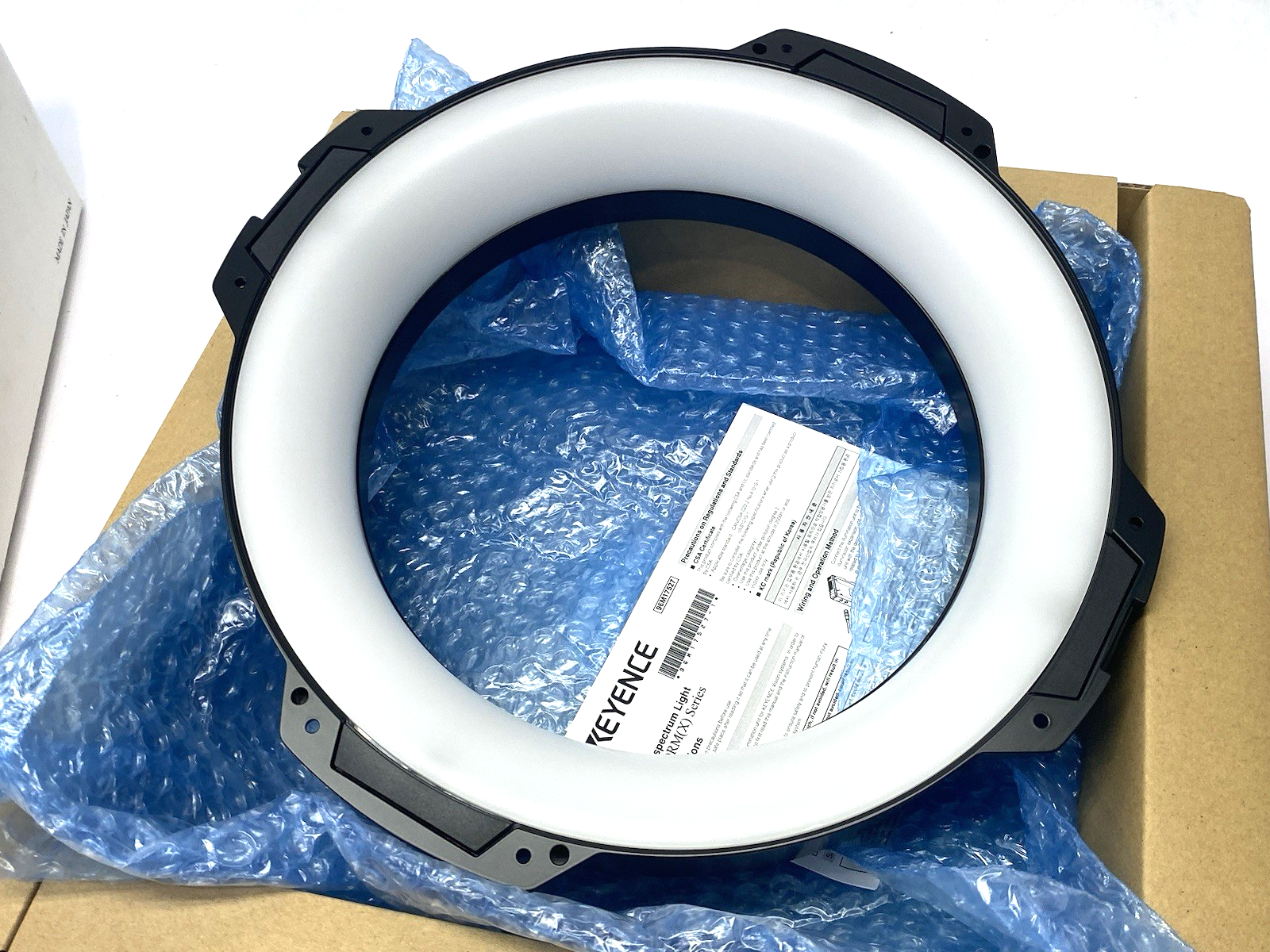 CA-DRM20X | Keyence Multi-spectral lighting Ring Illuminator (200 mm) - New – Open box - Maverick Industrial Sales