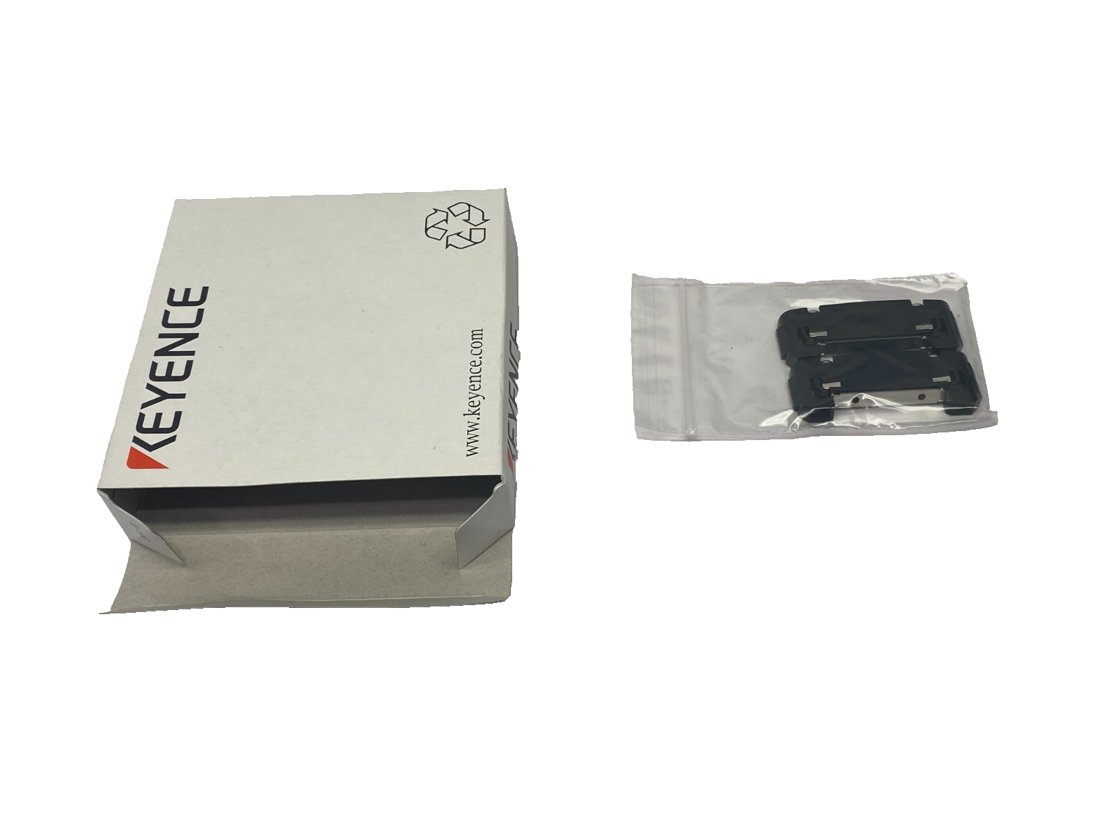 OP-26751 | Keyence Compact Laser Sensor Amplifier End Unit SET OF 2 - New – Open box - Maverick Industrial Sales