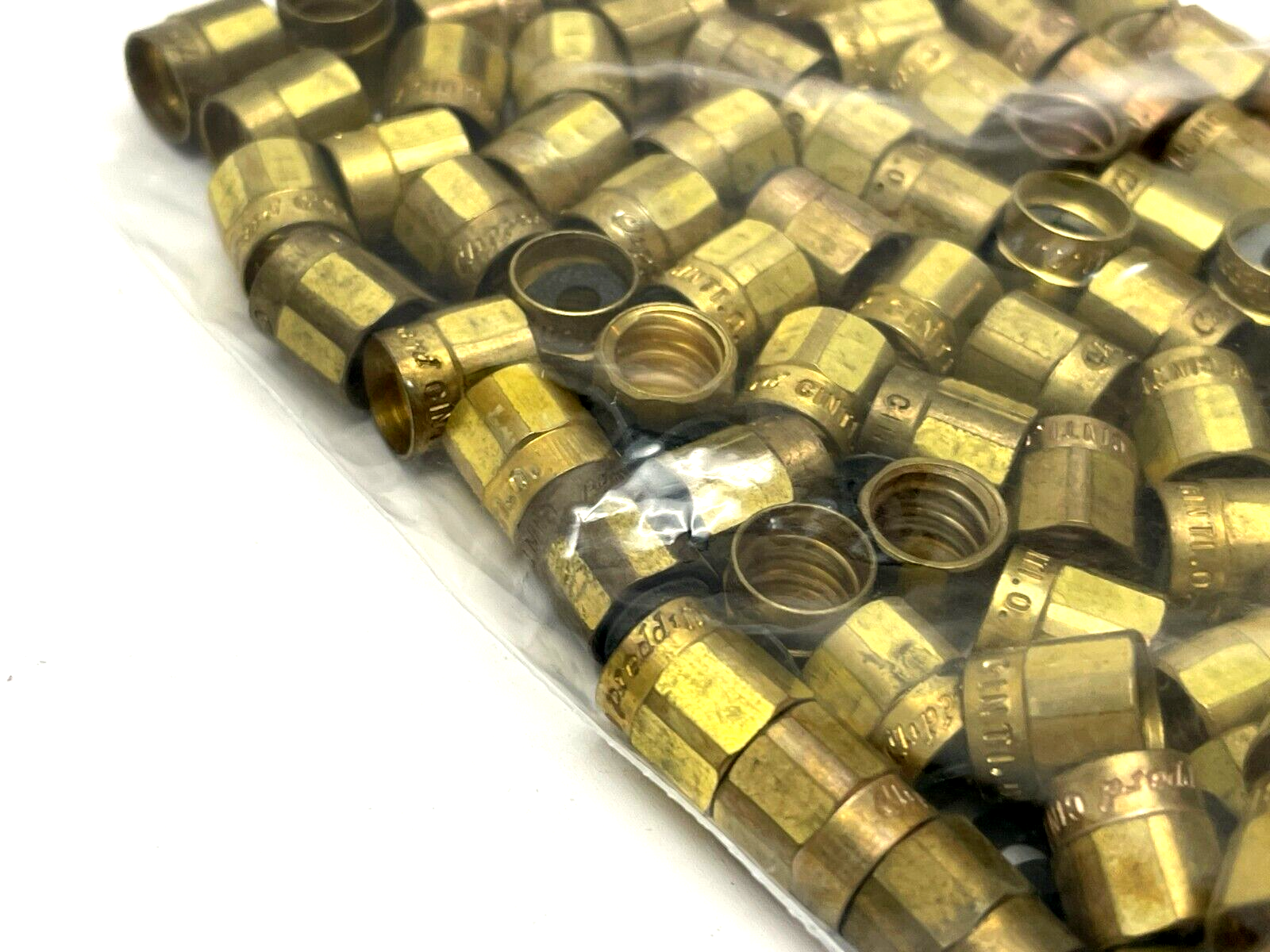 Clippard 11999 Coupling 10-32 to 10-32 LOT OF 100 - Maverick Industrial Sales