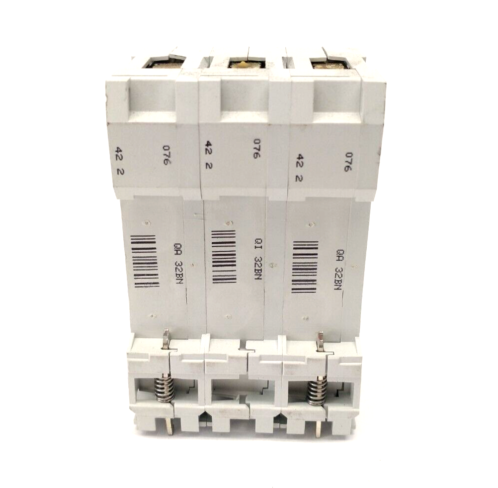 Klockner Moeller FAZNB32-3 Miniature Circuit Breaker, 3-Pole 32A FAZNB32/3 - Maverick Industrial Sales