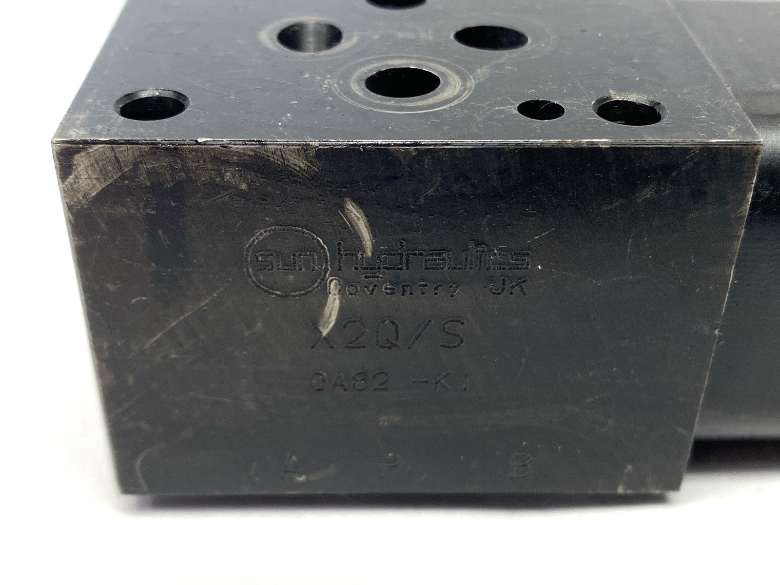 Sun Hydraulics X2Q/S Pneumatic Sandwich Manifold - Maverick Industrial Sales