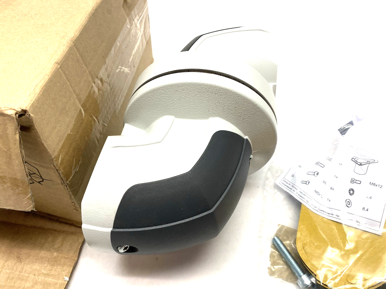 CP 6206.620,6206620 | Rittal CP 6206.620 Intermediate Hinge, Pivoted 330-Degree, CP 60 System, 6206620 - New – Open box - Maverick Industrial Sales